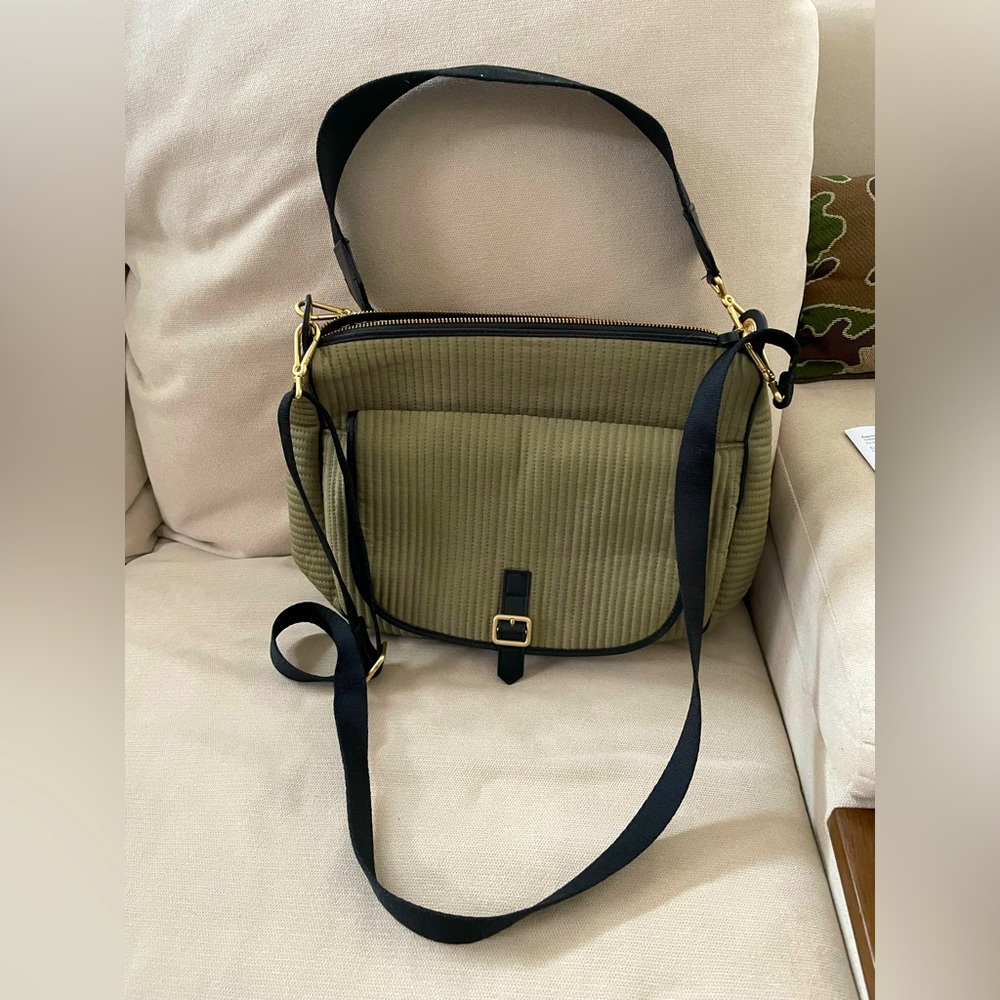 EUC Vera Bradley Carson Hobo Crossbody